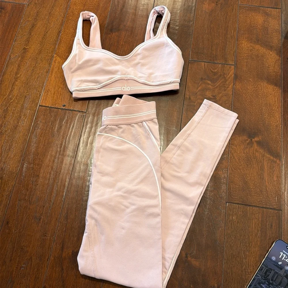 ALO light blush heart throb set. both are a XS